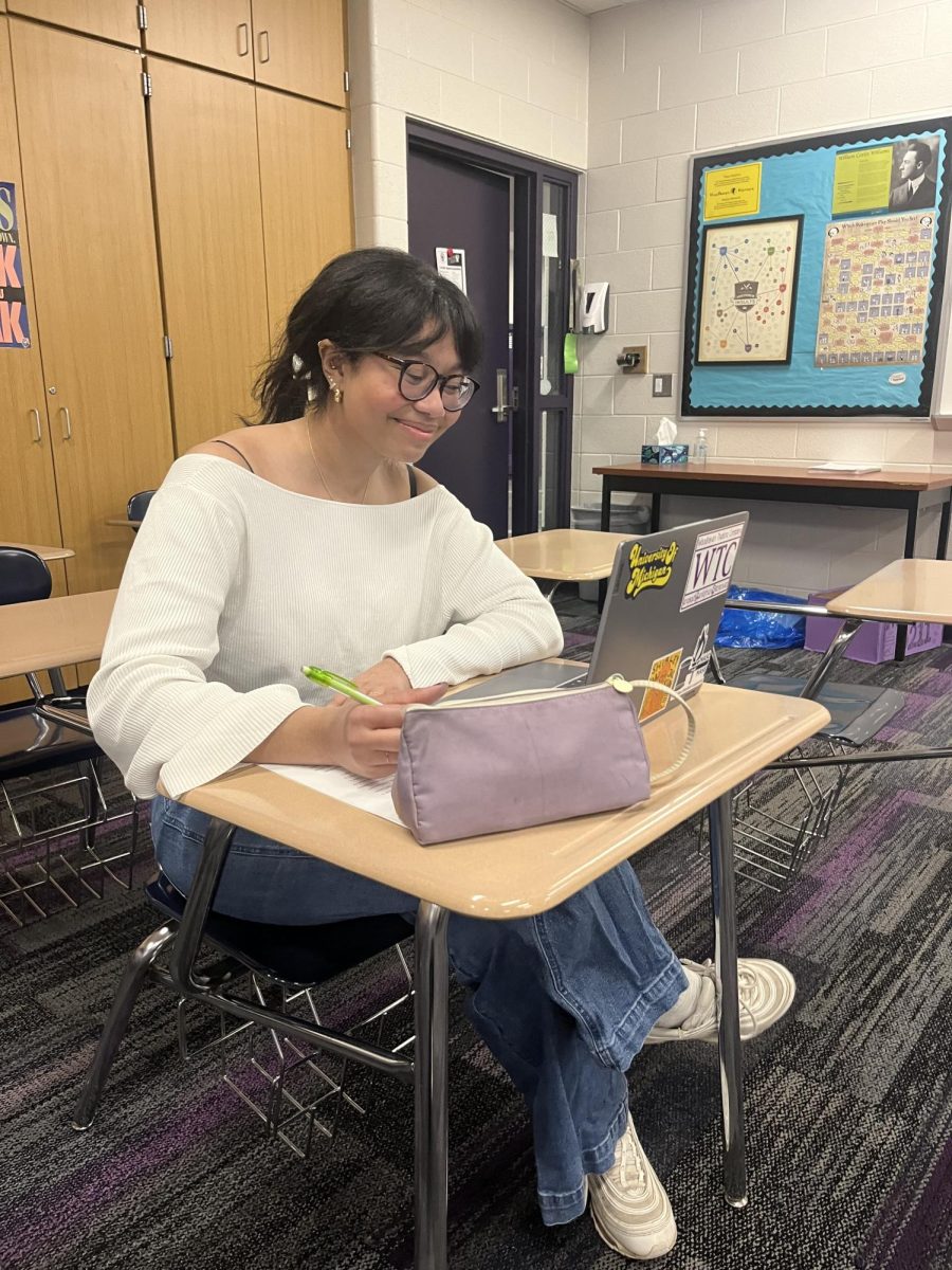 Samarah Saggers studying in AP Lit during her final weeks at WHS