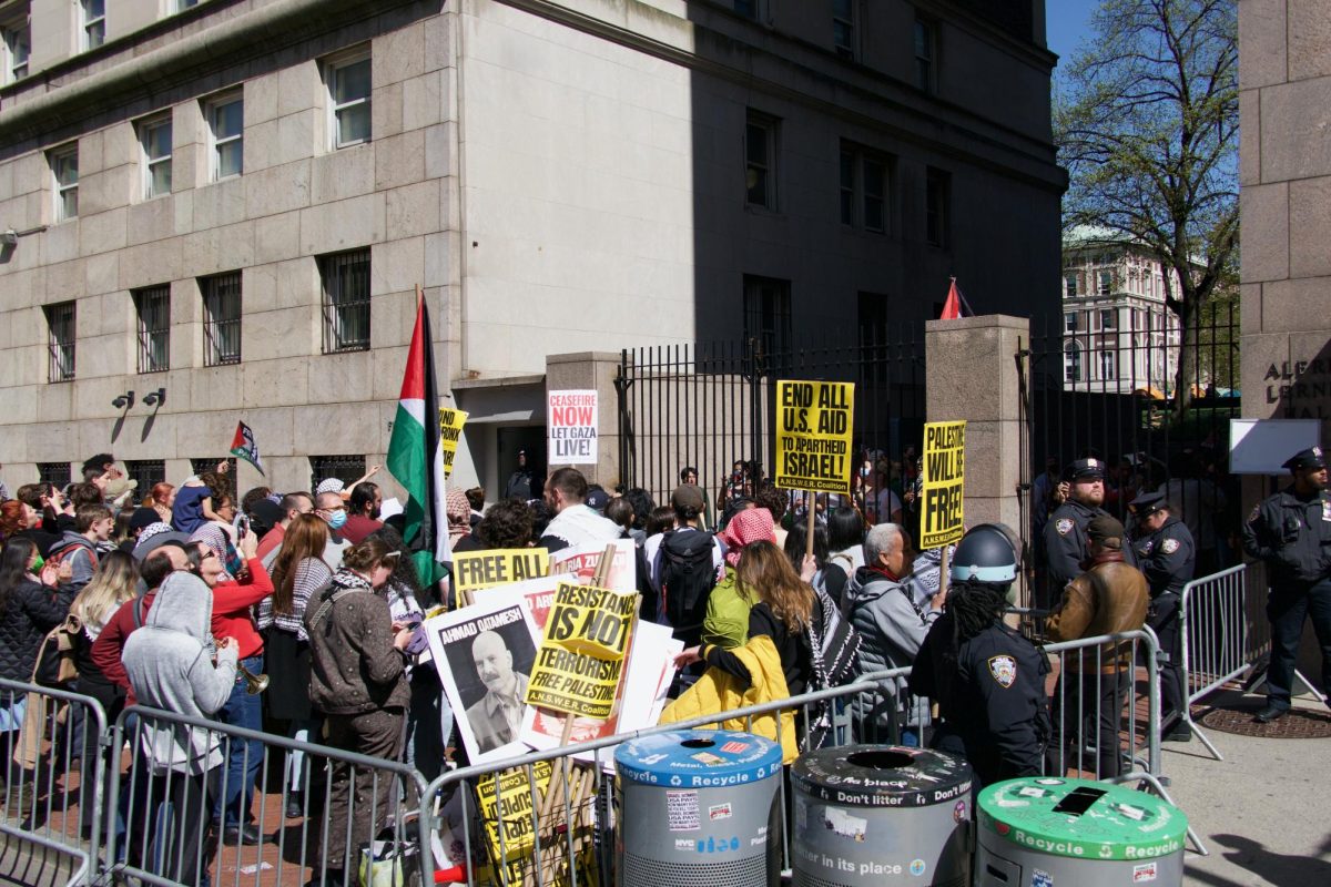 Pro-Palestinian+protests+show+themselves+on+Columbia+University+campus.